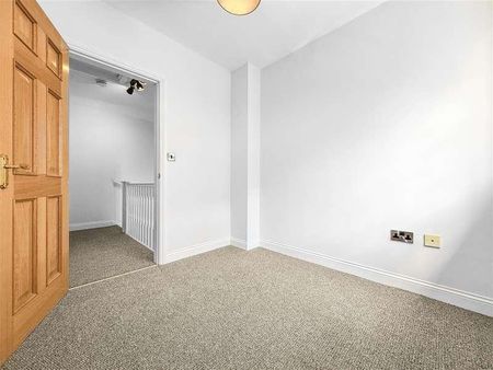 Horninglow Street, Burton-on-trent, DE14 - Photo 5