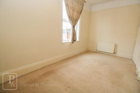 2 bedroom maisonette to rent - Photo 2
