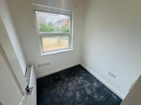 1 bedroom end of terrace house to rent - Photo 2