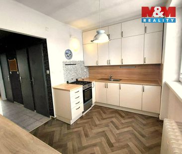 Pronájem bytu 2+1 55 m² - Photo 2