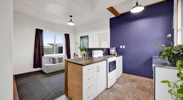 Move to Manawapou! - Photo 1