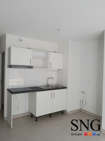 T3 AVEC TERRASSE, JARDIN ET PARKING - Photo 3