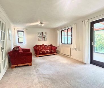 3 bedroom semi-detached house to rent - Photo 1