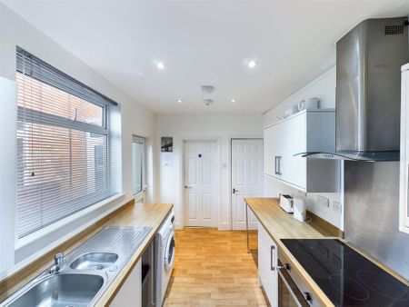 3 bedroom house to rent - Photo 3