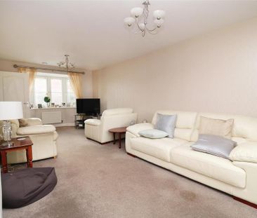 4 bedroom detached house to rent - Photo 3