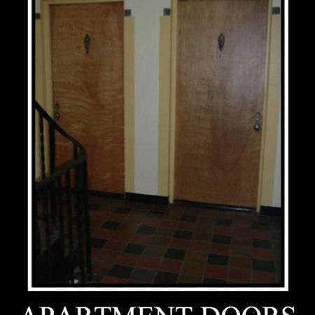 1er juil- Beau, mis à jour, Grand 2 1/2 , lumineux, propre, art déco - July 1st - Beautiful, updated, clean, secure, Large 2 1/2 , bright, art deco - Photo 3