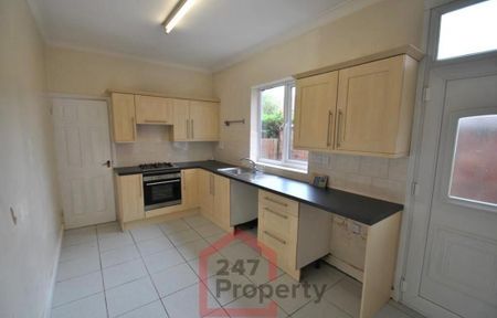 3 bedroom terraced house to rent - Photo 4