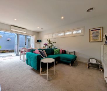 Two Bedroom Stunner! - Photo 6