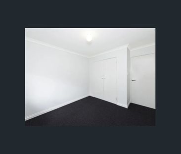 Maylands | 3-Bedroom Townhouse | Available 18 November 2025 - Photo 5