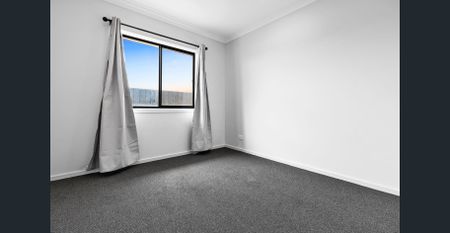 Newly Built Family Home - Photo 3