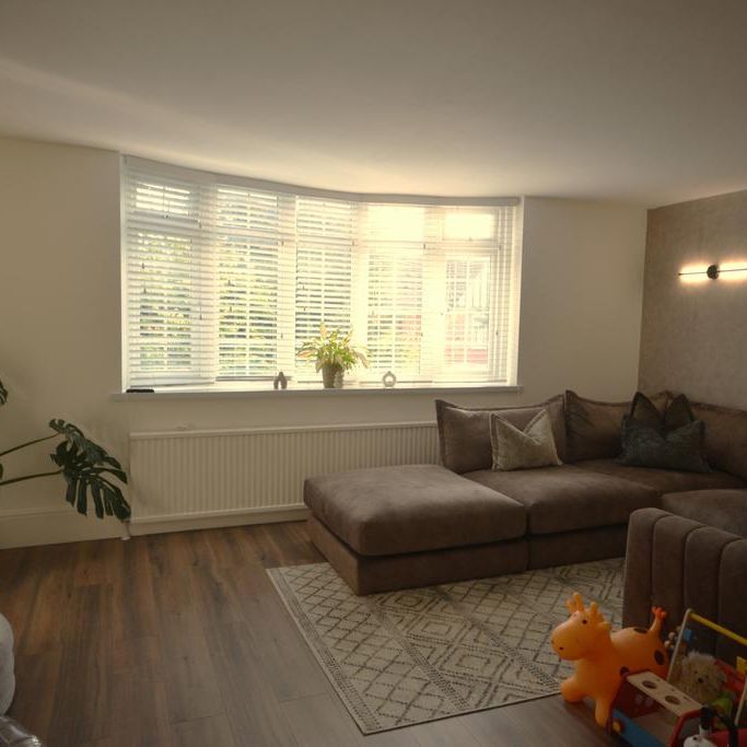 4 bedroom townhouse to rent - Photo 1