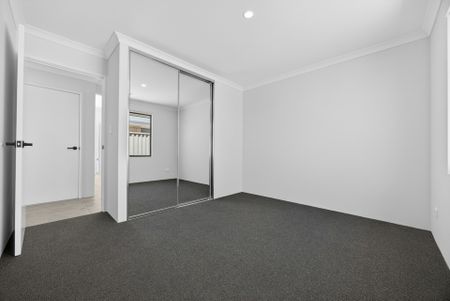 Brand New Five Bedroom Home! - Photo 5