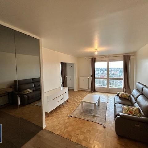 Location Appartement 4 pièces 77m² VILLEFRANCHE SUR SAONE 69400 - Photo 1
