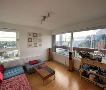 Battersea Church Road, London, SW11 - Photo 1