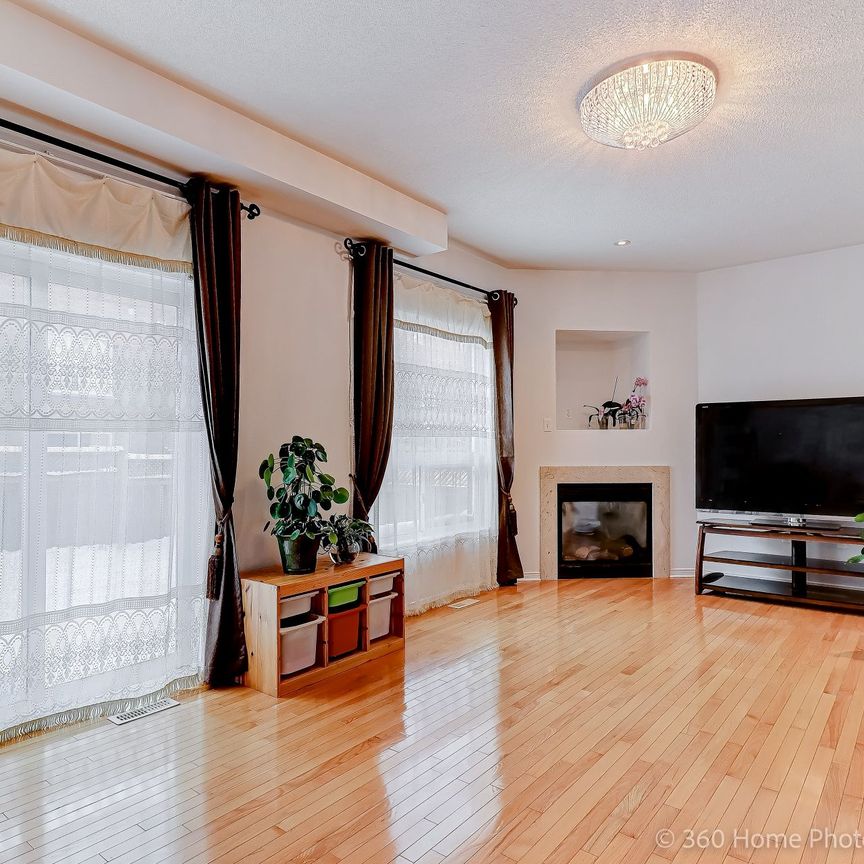 For Lease - 51 Lebovic Drive, Richmond Hill, Ontario - Photo 1