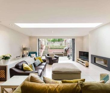 Somerset Road, Wimbledon Village, SW19 - Photo 1