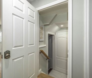 For Lease - 2362 Proudfoot Trail Unit# Bsmt, Oakville, Ontario - Photo 1