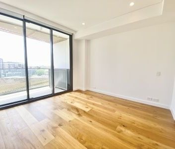 Large 1 BED APARTMENT ! - Photo 5