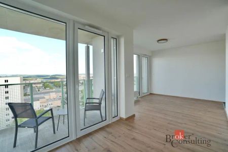 Pronájem bytu 2+kk 53 m - Fotografie 3