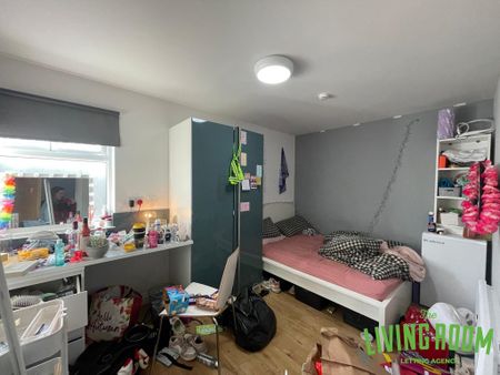 5 bedroom flat to rent - Photo 5