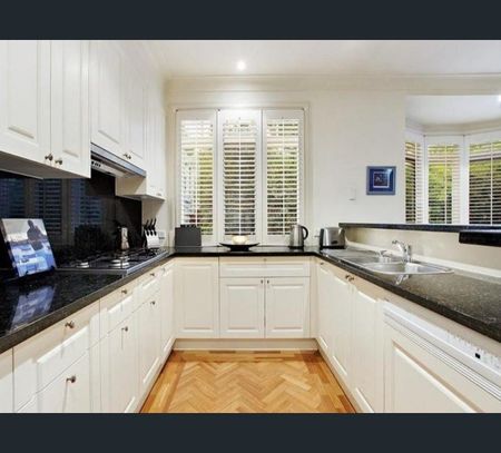 90 Esplanade West, Port Melbourne, Vic 3207 - Photo 4