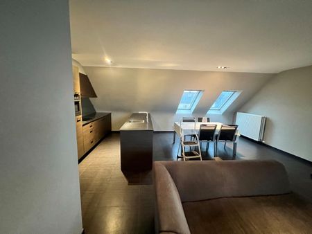 Dakappartement - Te huur - Photo 2