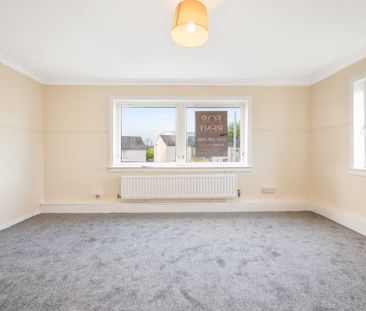 £750 pcm - Available Now - Unfurnished - Photo 1