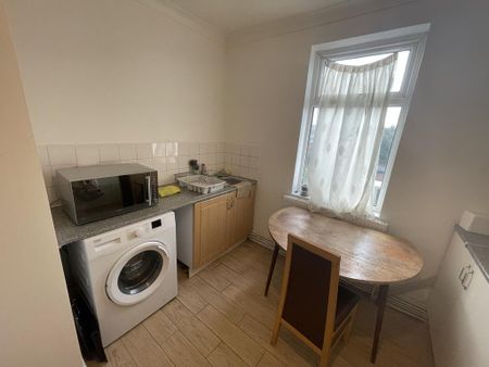 1 bedroom flat to rent - Photo 4