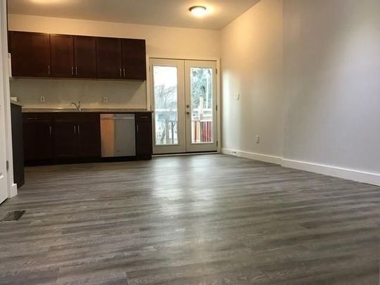 For Lease - 176 Coxwell Avenue, Toronto, Ontario - Photo 1