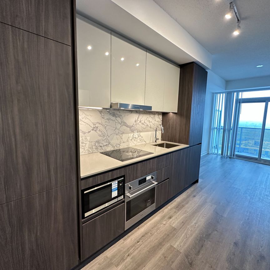 For Lease - 8 Interchange Way Unit# 3011, Vaughan, Ontario - Photo 1