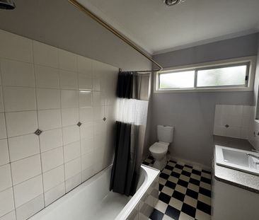 Comfortable Living in the West End - Photo 5