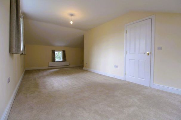 Lewes Road, Haywards Heath, RH17 - Photo 1