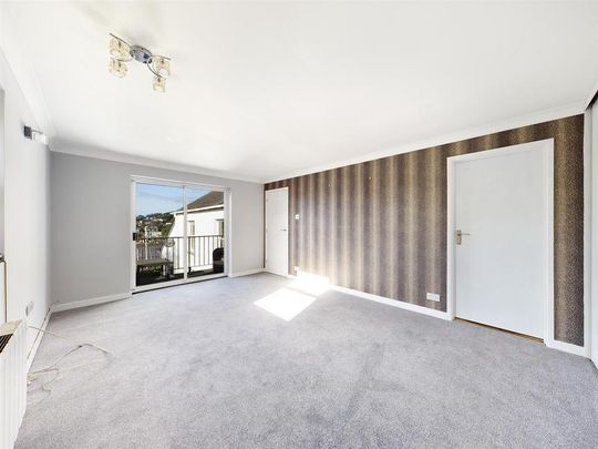 4 bedroom detached house to rent - Photo 1