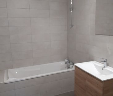Location Appartement 3 pièces 65m² - Photo 2
