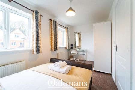 4 bedroom property to rent - Photo 4