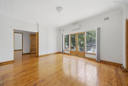 Exceptional Family Living in Strathfield - Photo 5