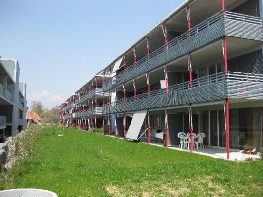 Modern, spacious and close to the city - Photo 1