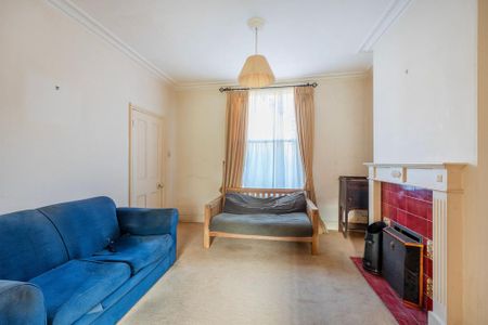 3 bedroom terraced house to rent - Photo 2