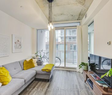 Riverside Square Lofts 15-45 , #621 - Photo 1