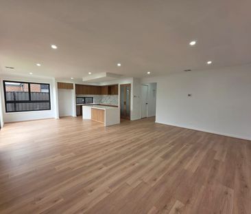 Move in before Christmas and enjoy a complimentary $100 Woolworths ... - Photo 1