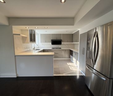 For Lease - 256 Boake Trail, Richmond Hill, Ontario - Photo 5