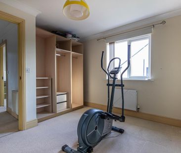 5 bedroom detached house to rent - Photo 5