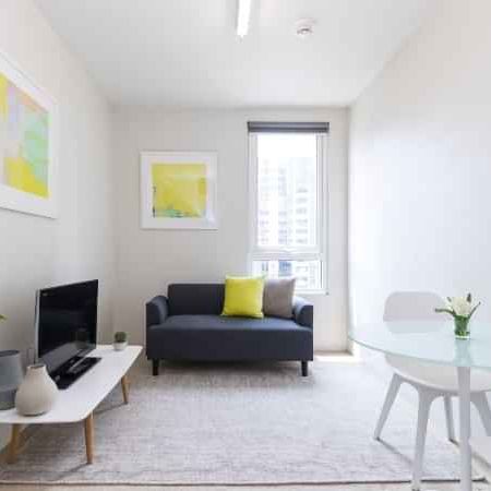 2 Bedroom Standard Apartment - Photo 1