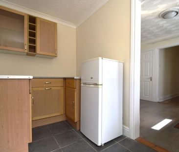 1 bedroom ground floor maisonette to rent - Photo 5