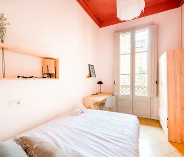 Carrer d'Homer, Barcelona, Catalonia 08023 - Photo 2