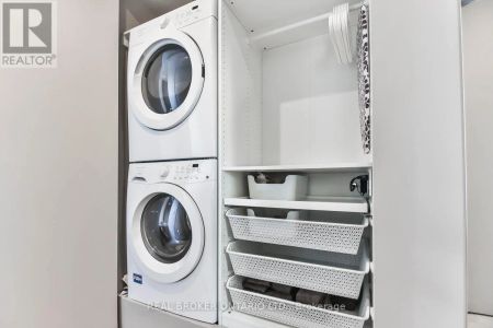 329 MANNING AVENUE - Photo 3