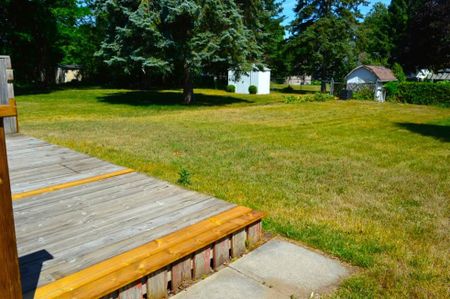 East Barrie: 3 Bed, 1.5 Bath Family Home, Melrose Ave. - Photo 3