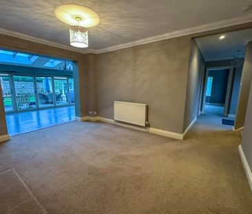 4 bedroom detached house to rent - Photo 5