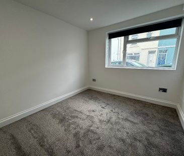 2 Bedroom Maisonette To Rent - Photo 5