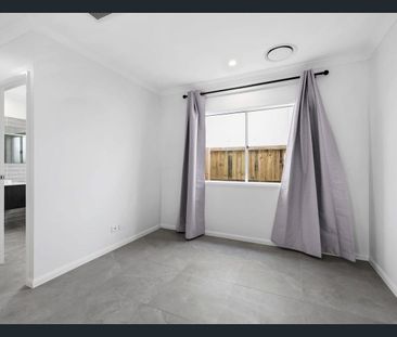 14 Tamborine Cres, Banya, Qld 4551 - Photo 1